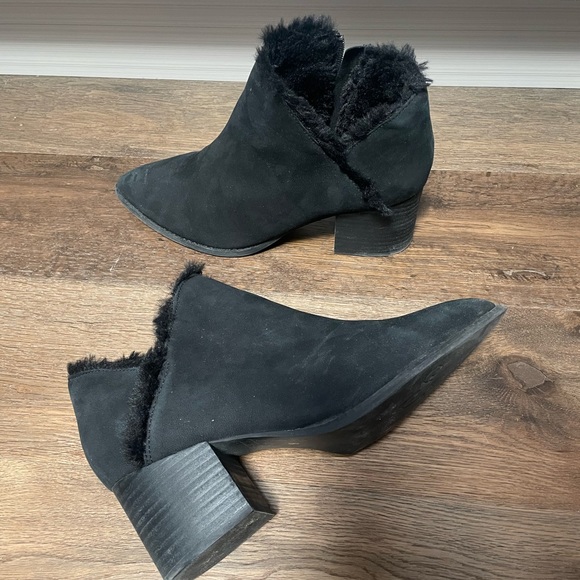 Seychelles Anthro black fur lined booties - Picture 4 of 6